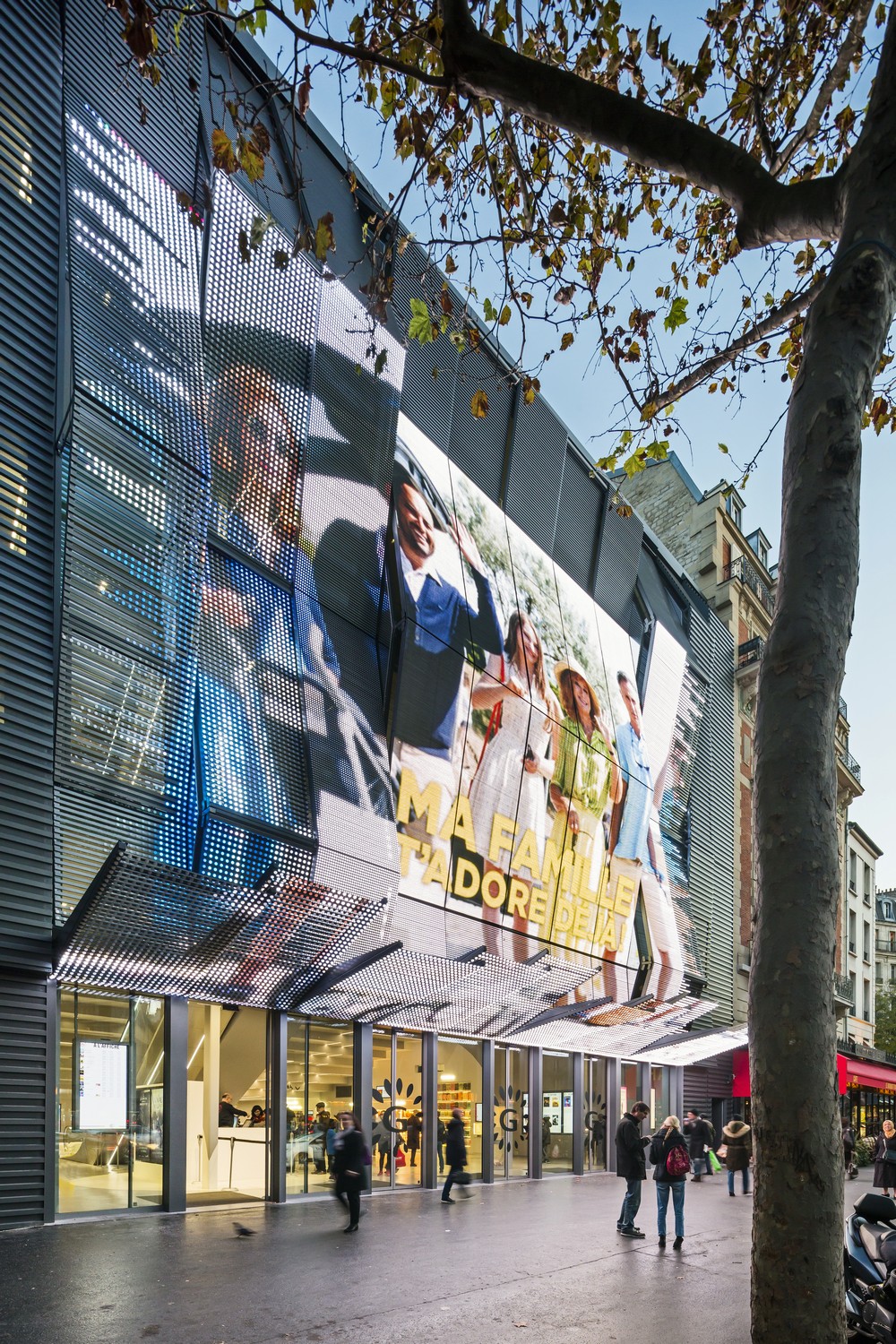 New Alesia Cinema in Paris Building