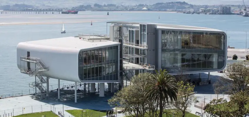 Centro Botin in Santander Art Centre: Renzo Piano