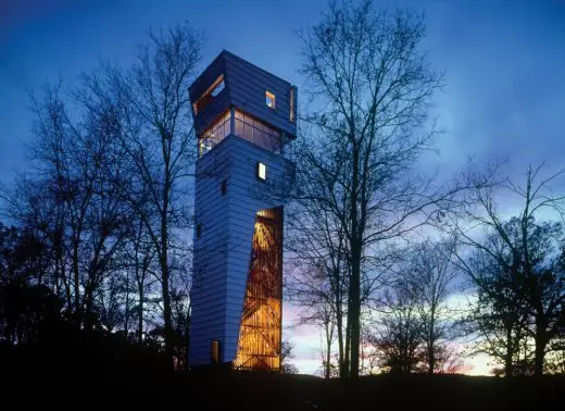 Keenan TowerHouse at Dusk design by Marlon Blackwell Architect