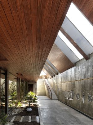 Narlidere House in Izmir by Boran Ekinci Architects, Istanbul | www.e-architect.com