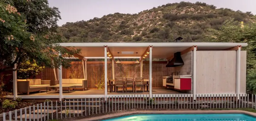 Pergola Pavilion in Lo Barnechea, Chile