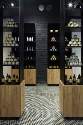 Czech Retail Interior design by OOOOX