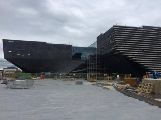 V A Dundee