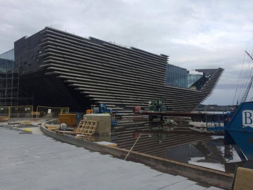 V A Dundee