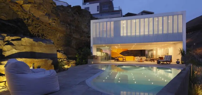 Casa Lapa in Lima – Pucusana House, Perú