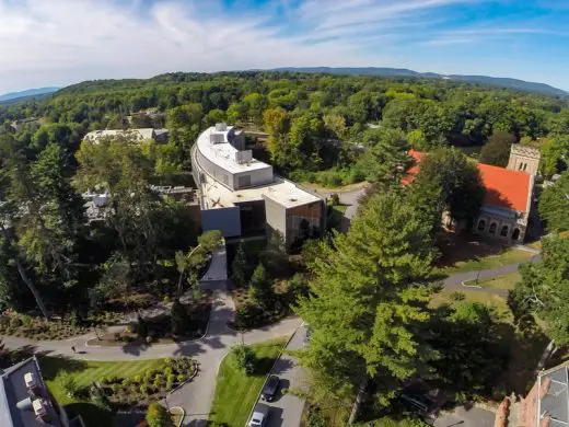 Bridge for Laboratory Sciences, Vassar College, Poughkeepsie | www.e-architect.com