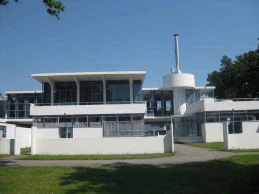 Sanatorium Zonnestraal Modern Hilversum Building | www.e-architect.com