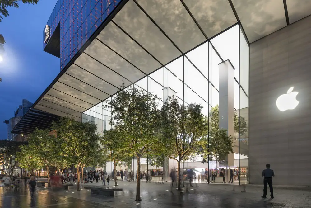 New Apple Store on the Singapore Waterfront