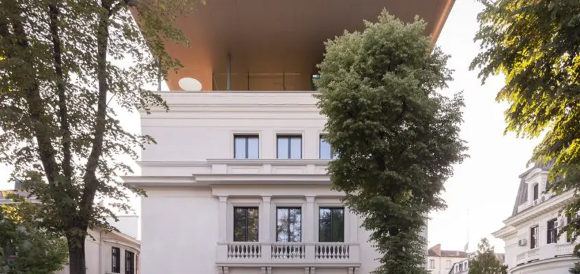 Bucharest Buildings: Romania Architecture