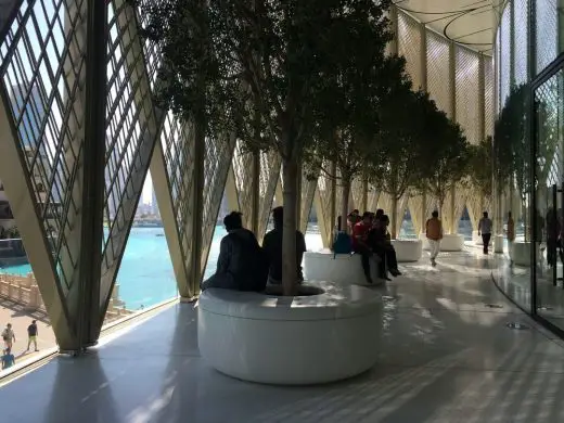 Dubai Mall Apple Store by Foster + Partners | www.e-architect.com