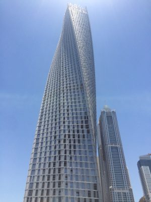 Cayan Tower Dubai | www.e-architect.com