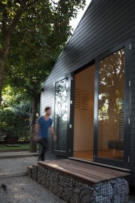 Glass Link House in Melbourne