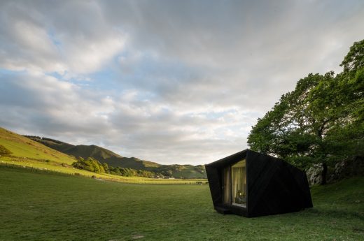 Arthur’s Cave Pop-up Hotel Cabin at Castell y Bere | www.e-architect.com