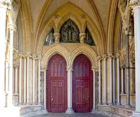 St Albans Cathedral and Abbey Church Building | www.e-architect.com