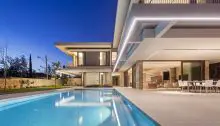 Israel Houses - TLV House swimming pool