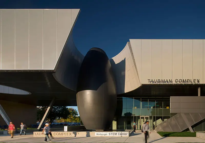 Taubman Complex, Southfield, Michigan | www.e-architect.com