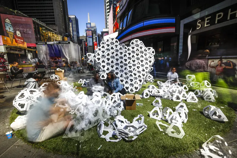 Make America ♥ Again, Times Square New York | www.e-architect.com