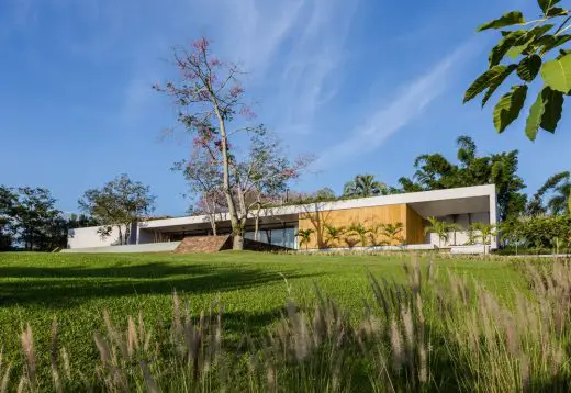 Luxury Villa with swimming pool in Santa Catarina, Brazil design by ES arquitetura