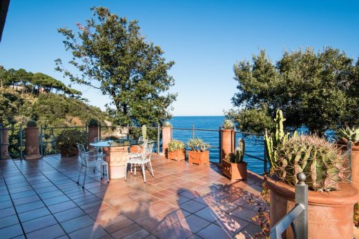 Luxury seaside villa Italy