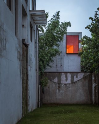 Plain House in Shanghai