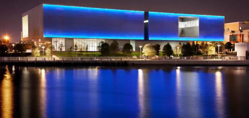 Tampa Museum of Art in Florida building