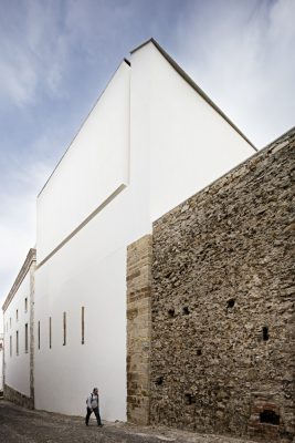 Renovation of European College in Coimbra