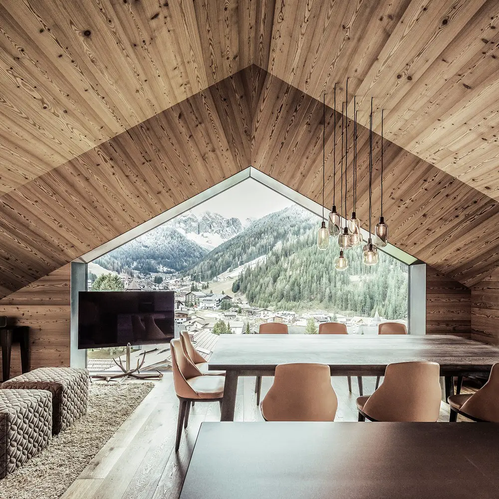 Black Eagle Residential House in Dolomites