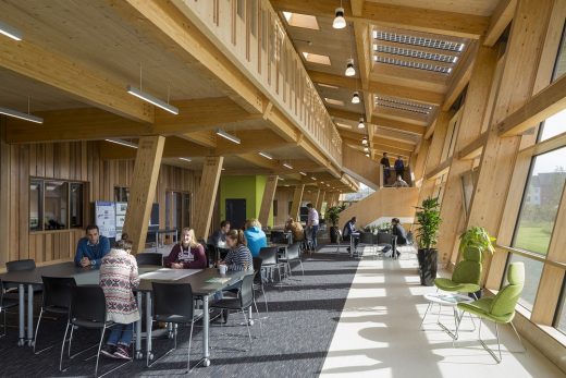 GlaxoSmithKline Carbon Neutral Laboratory for Sustainable Chemistry England | www.e-architect.com