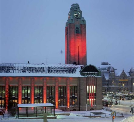 Station Building - Helsinki Architecture Tours