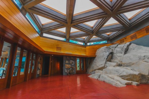 Petra Island house interior by Frank Lloyd Wright | www.e-architect.com