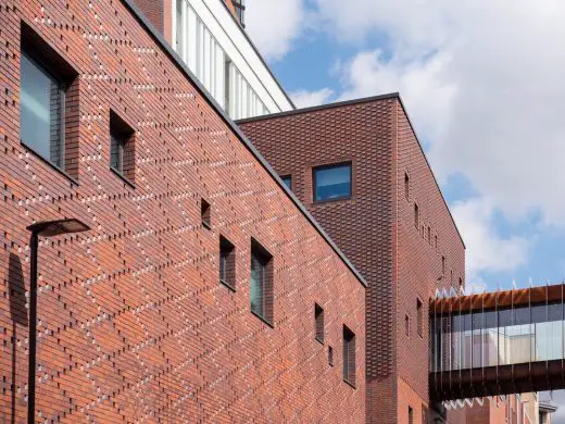 Sheffield Hallam University, Charles Street building brick facade