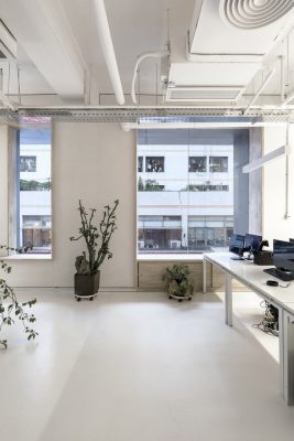 White Studio In Shenzhen