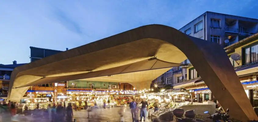 Istanbul Architecture Tours: Walking Guide
