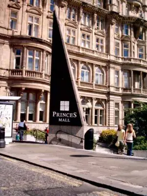 Princes Mall - Waverley Centre Shops by Hugh Martin Partnership Architects