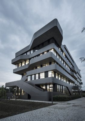 FOM University Düsseldorf Building facade