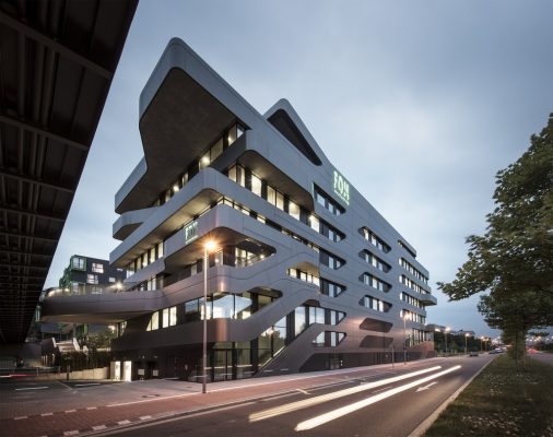 FOM University Düsseldorf Building facade