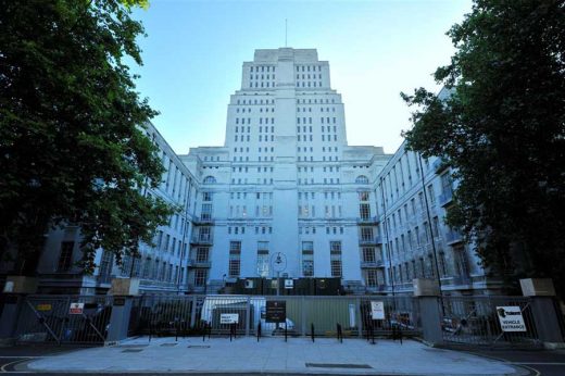 Senate House London Building by Charles Holden architect