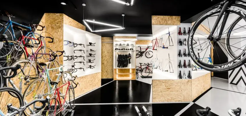 VÈLO7 Cycle Shop in Poznań, Poland