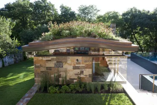 Westlake Pool House in Ohio