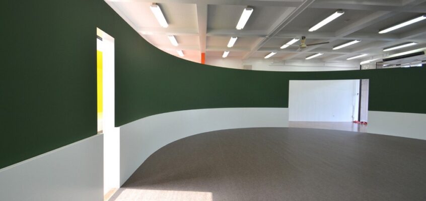 Blackboard Classroom in Ishikawa by Kelun
