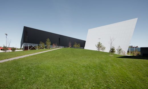 Complexe sportif de Saint-Laurent, Montréal