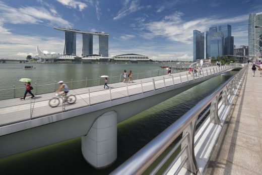 Jubilee Bridge in Singapore