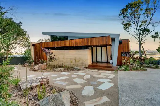 Merilyn House in Frankston South