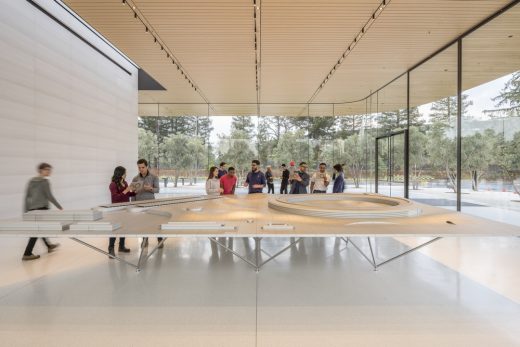 Apple Park Visitor Center Cupertino restaurant