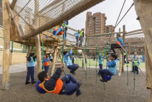 Ashburnham Primary School-playground in West London