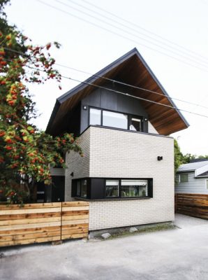 New house in Albert Park, Calgary