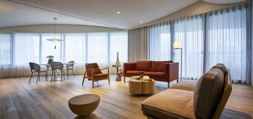Fluid Mirror interior in Taipei Property