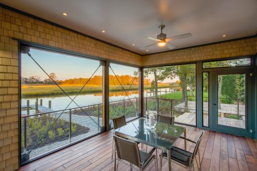 Home on the Intracoastal Waterway in Rehoboth