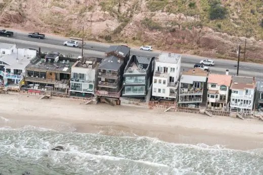 House Noir in Malibu