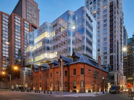 7 St. Thomas in Toronto office / commercial